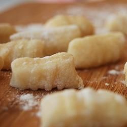 Ricetta Gnocchetti di patate con crema al pecorino