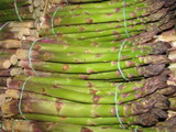 Ricetta Insalata tiepida di punte d’asparagi, sedano e tartufo