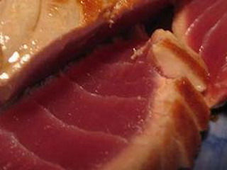 Ricetta Tagliolini al tonno fresco e peperoni