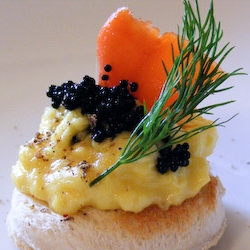 Ricetta Uova strapazzate al salmone affumicato
