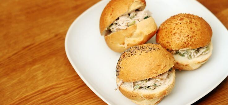 Ricetta Panini con pollo tandoori yougurt e cetriolo