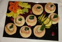 Antipasto di zucchine e salmone